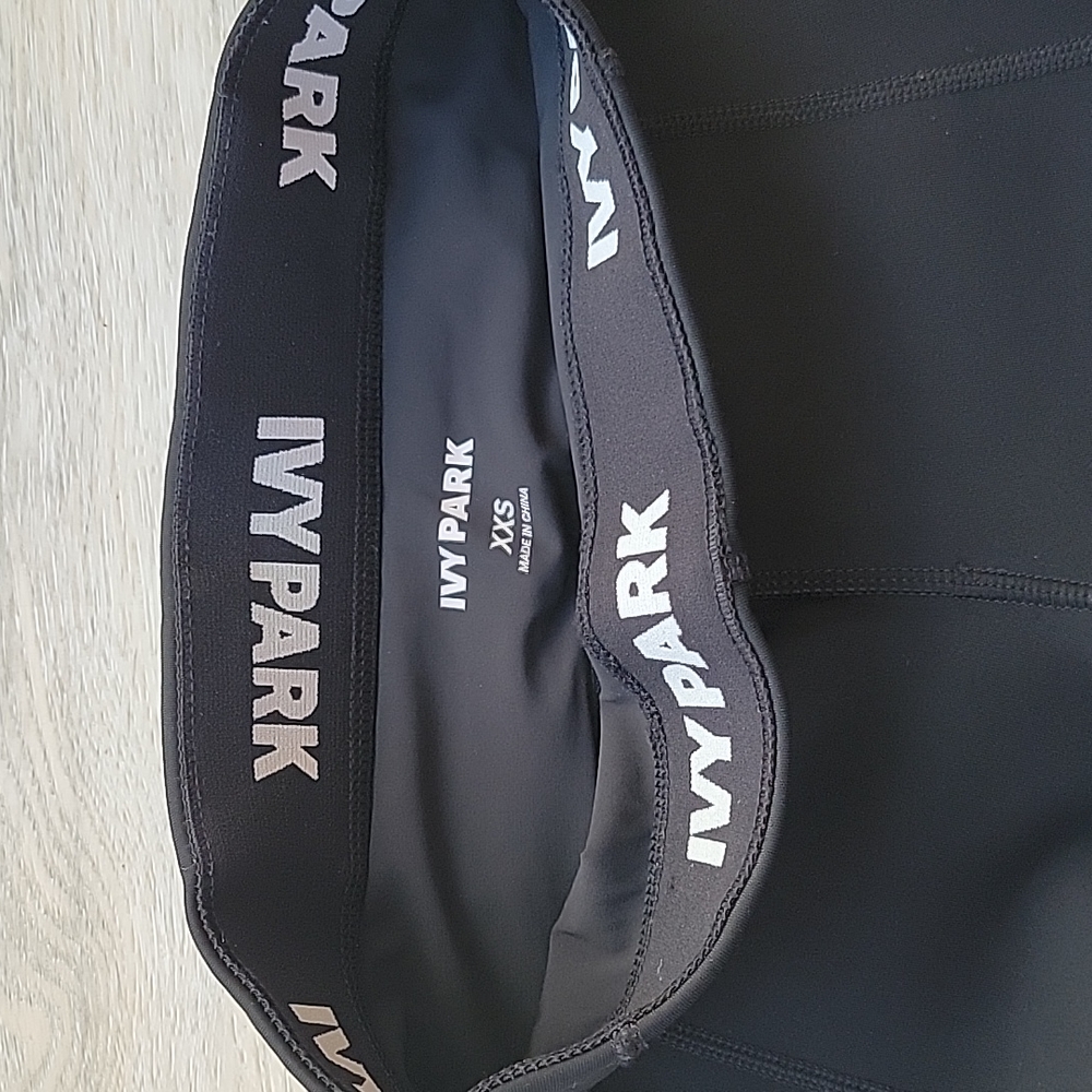 IVY PARK Black Capris - Picture 5 of 10